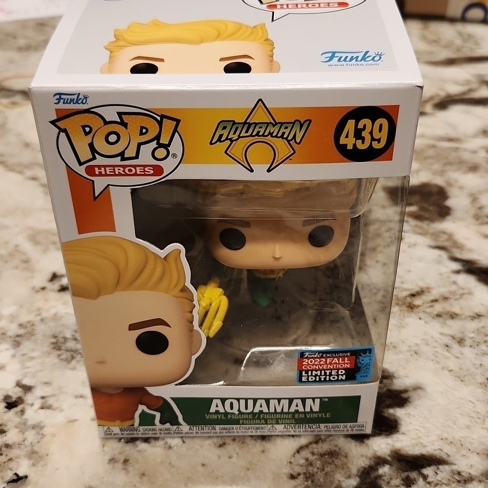 Pop Aquaman Funko Pop 439 box issues Limited Edition 2022 fall convention